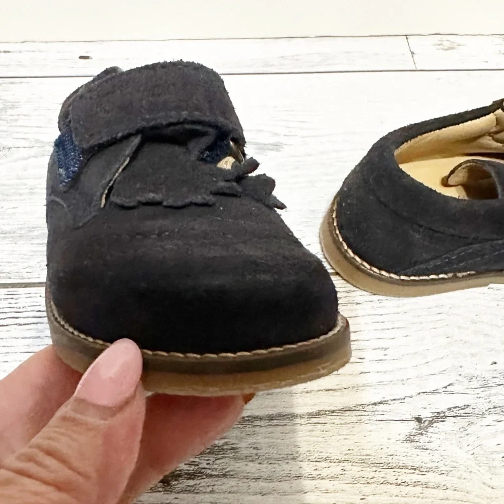 Chicco Baby Navy Blue Suede Shoes Sz 6.5